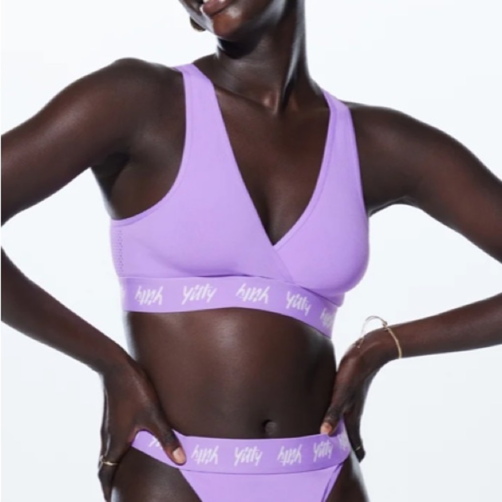 Fabletics x Yitty Lizzo Major Label Cross Front Smoothing bralette purple small
